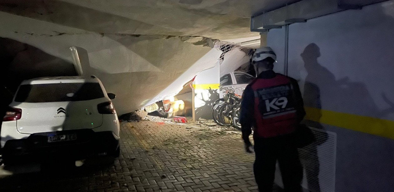 Derrumbe en Parque Patricios: hay heridos y 300 familias evacuadas