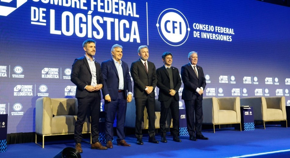 Kicillof pidió avanzar con el Canal Magdalena para integrar la logística marítima y fluvial